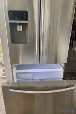 electrodomesticos - Nevera Samsung de 3 puertas con dispensador de agua 2