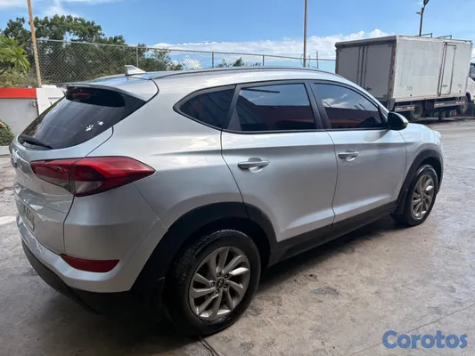 jeepetas y camionetas - Hyundai Tucson 2016   5