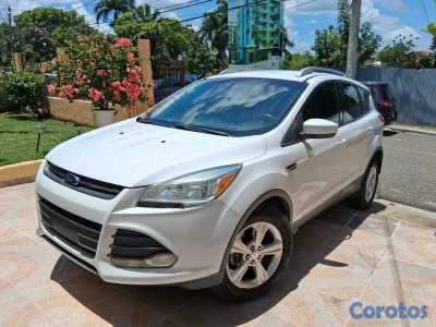 FORD ESCAPE 2013, 4WD, 4 CIL, EN MUY BUENAS CONDIC