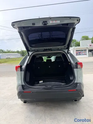 jeepetas y camionetas - Toyota rav4 2021 xle clean carfax  2