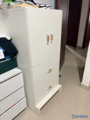 muebles y colchones - véndo este armario de Ikea única dueña  7