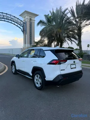 jeepetas y camionetas - Toyota rav4 2021 xle clean carfax  5