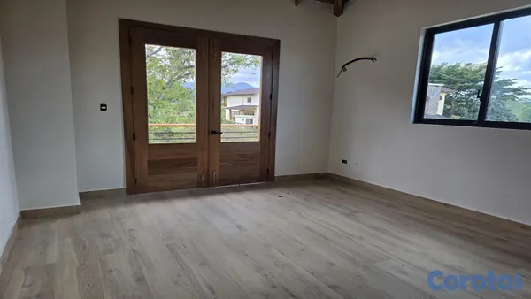 casas vacacionales y villas - Villa Moderna 2 Niveles de| 500m² Terreno en Jarabacoa 9