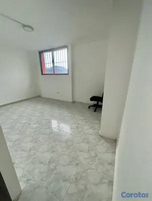 oficinas y locales comerciales - LOCAL EN RENTA EN BELLA VISTA 4