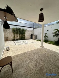 Casa e 3 habitaciones en alquiler en Las Castellan
