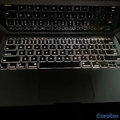 computadoras y laptops - Macbook Air, 11 pulgadas, 2015, i7, 8GB Ram, 512GB 3