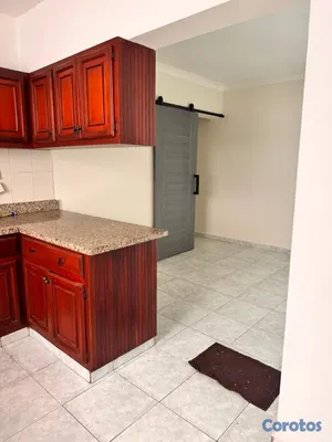 apartamentos - Se alquila apartamento de 2 habitaciones en Evaristo Morales  4