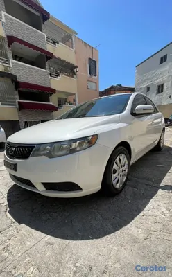 carros - kia Forte 2011 385k ligeramente negociable. 2