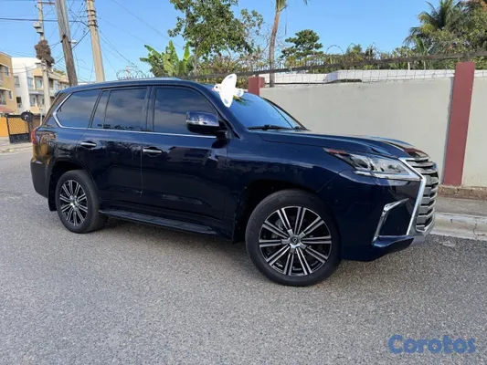 jeepetas y camionetas - Lexus LX 570 
2020 2