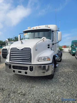 camiones y vehiculos pesados - MACK PINNACLE AÑO 2014 3