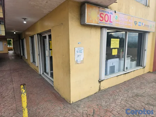 oficinas y locales comerciales - Se rentan dos locales comerciales en la Ave. Jacob 2