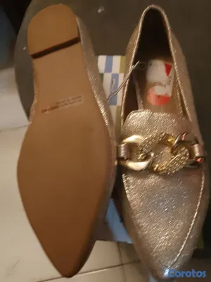 ropa para mujer - zapatos nuevo para dama talla 7,5
dorado 
 2