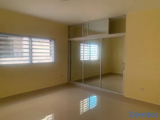 apartamentos - ALQUILO ESPACIOSO APTO EN COSTA SUR BANI.  2