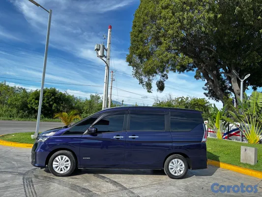 jeepetas y camionetas - Nissan serena S-híbrid 2019 3