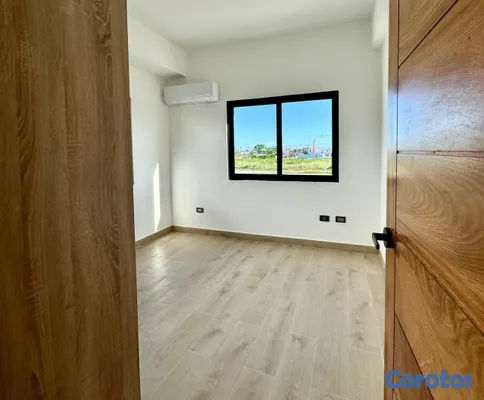casas vacacionales y villas - VENDO VILLA EN RESIDENCIAL BÁVARO, PUNTA CANA 2