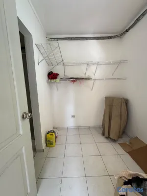 apartamentos - vendo Evaristo Morales tercer nivel tres habitaciones 2.5 baños dos parqueos  11