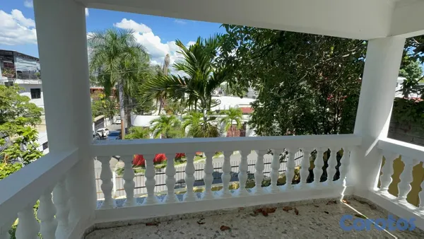 casas - Casa de 4 Habitaciones en Alquiler en Herrera con 7 Parqueos 6