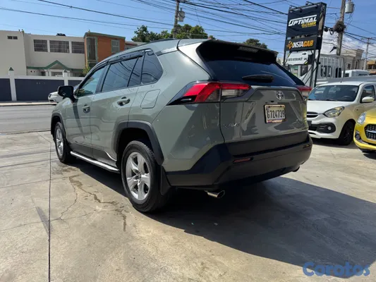 jeepetas y camionetas - TOYOTA RAV4 XLE 4WD 2021. 6