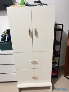 véndo este armario de Ikea única dueña 
