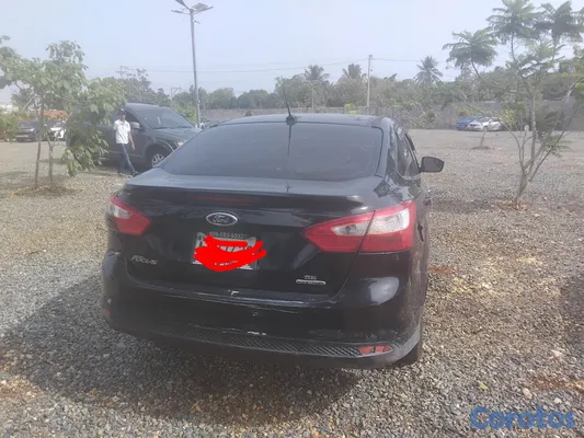 carros - FORD FOCUS SE. 3