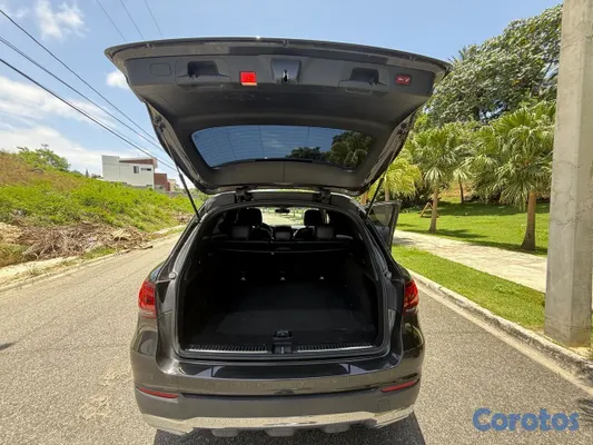 jeepetas y camionetas - Mercedes-Benz GLC 300 2020 | Excelente estado 3