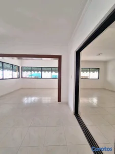 Apartamento en Alquiler en Bella Vista 3 habitaciones 2.5 baños 2 parqueos