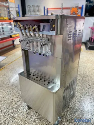 equipos profesionales - Maquina de helados soft de 5 sabores yogur helado  3