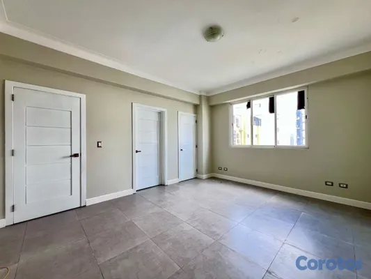 apartamentos - vendo mirador norte piso 6 tres habitaciones con su baño balcón dos parqueos ser 7