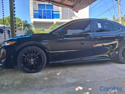 carros - Toyota Camry SE  3