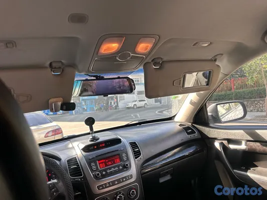 jeepetas y camionetas - Kia Sorento 2015 como nueva 12