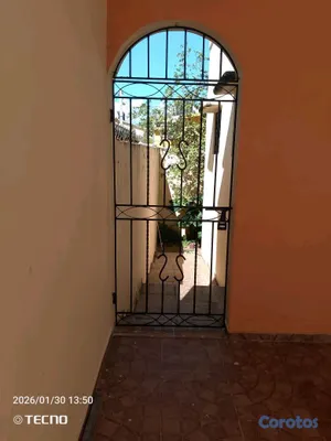 casas - 🏡 Casa en venta de 3 niveles, 240 m2 - RD$14,000,000  6