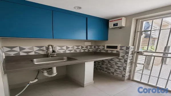casas - vendo casa  en la autopista de san isidro 4