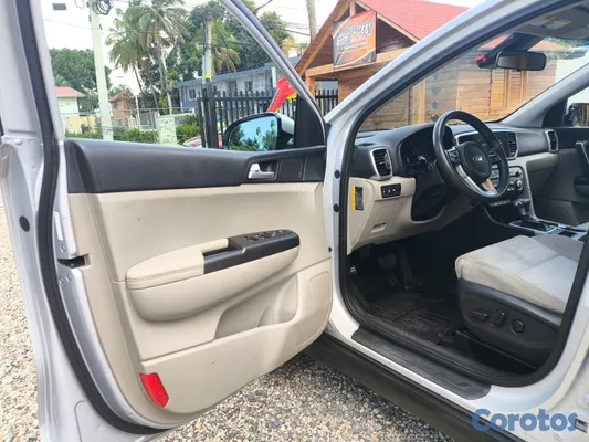 jeepetas y camionetas - 2020 Kia Sportage LX 5