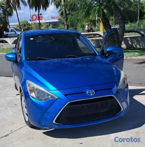 TOYOTA YARIS 2019 MUY BUEN ESTADO