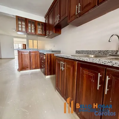 apartamentos - Apartamento en Alquiler – Tercer Piso, Ubicado en  9