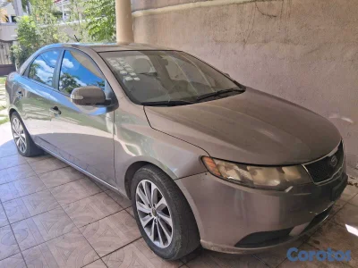 🚗 Kia Forte EX 2010 — MOTOR FUNDIDO — RD$150,000