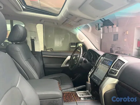 jeepetas y camionetas - Toyota Land Cruiser 6