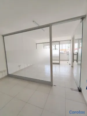 oficinas y locales comerciales - LOCAL COMERCIAL EN ALQUILER ENSANCHE PARAISO 9