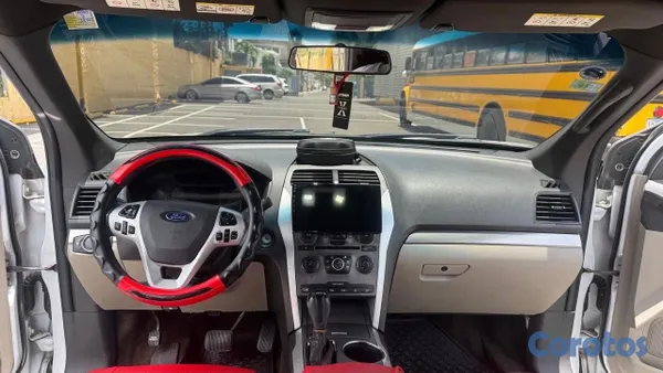 jeepetas y camionetas - Ford explorer  6