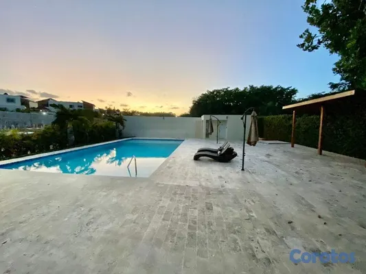 casas - Se vende casa de dos niveles en Ciudad Modelo 10