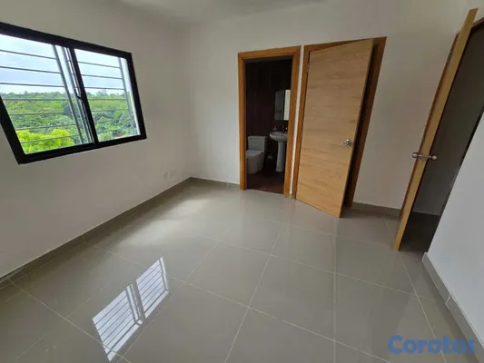 apartamentos - Apartamento en 2do Piso Detrás de la Embajada Amer 8