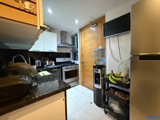 apartamentos - Los Casicasgos tres hab con baños ,Amplio apto Serca del súpermercado Bravo 7