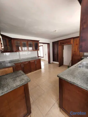 casas - SE VENDE AMPLICA CASA EN COLINAS DE LOS RIOS 9
