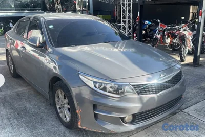  KIA K5 2016 | Naranja pintado gris.