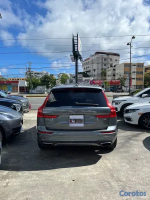jeepetas y camionetas - Volvo XC-60 T5 R Design 2020
 6