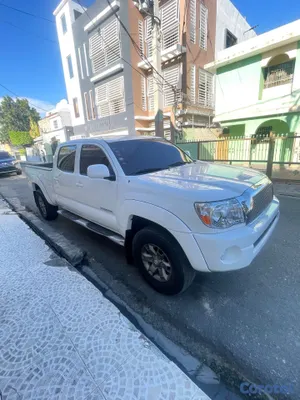 jeepetas y camionetas - Toyota Tacoma 4x4 2006 9