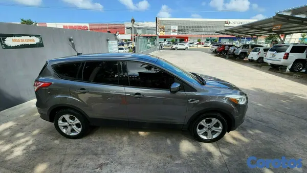 jeepetas y camionetas - Ford Escape 2014 - 2.5L- Muy Bien Mantenida 8