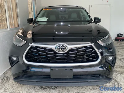 TOYOTA HIGHLANDER XLE 2022