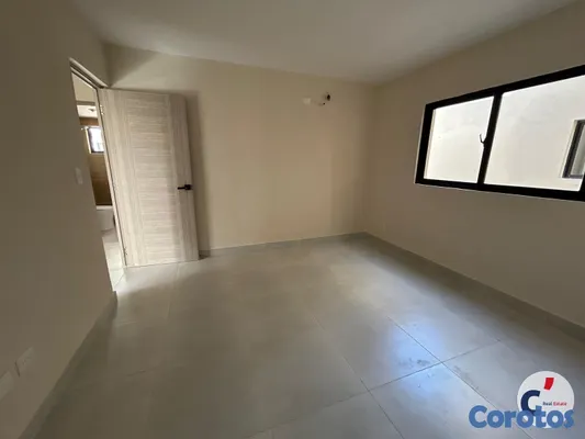 apartamentos - Se alquila apartamento vacío a estrenar en Punta C 5
