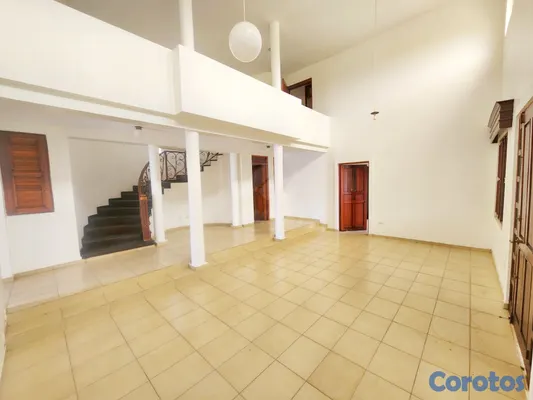 casas - CASA RENTA CERRO HERMOSO CON ESPACIOSO PATIO SANTI 5